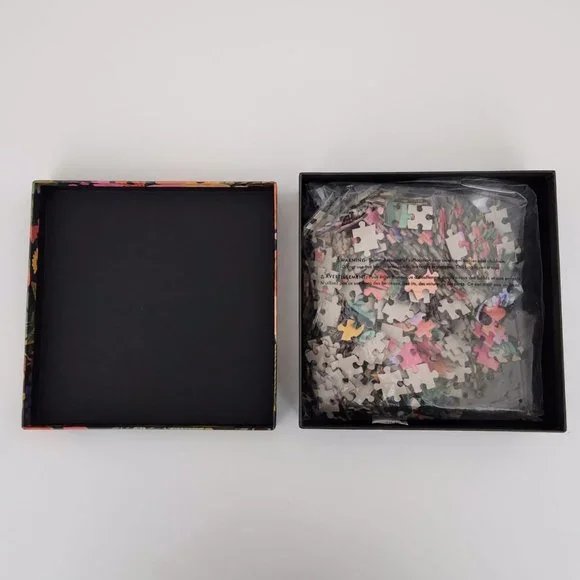 Rifle Paper Co. Jigsaw Puzzle 500 Piece - Garden Party - Picture 7 of 8